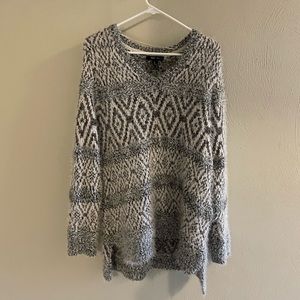 Style & Co Fuzzy White and Patterned V Neck Sweater